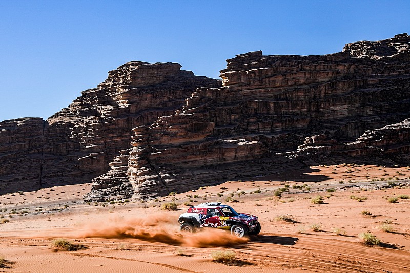 Rajd Dakar: Etap 5 od kamieni po pustynię