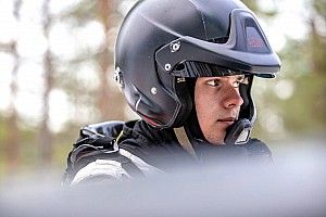 Самый перспективный российский раллист впервые сел за руль автомобиля WRC