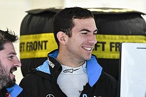 F1: Williams confirma Latifi na vaga de Kubica ao lado de Russell em 2020