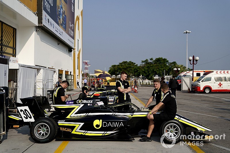 Carlin "amazed" by team's unlikely Ticktum repair job