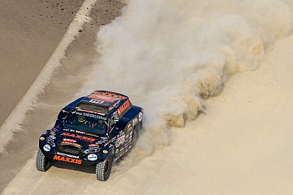 Team van broers Coronel beroofd in Dakar Rally