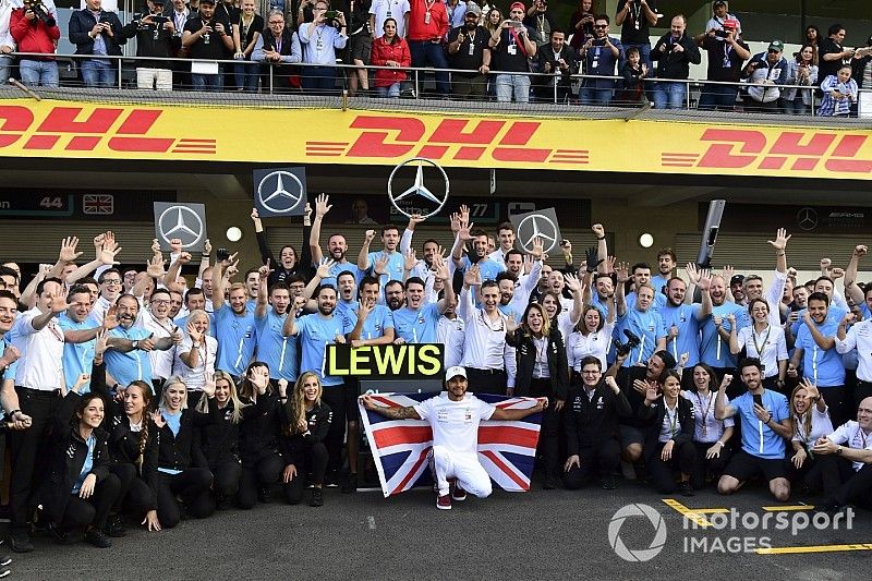 Directivo de Mercedes pone a Hamiton al nivel de Fangio y Schumacher