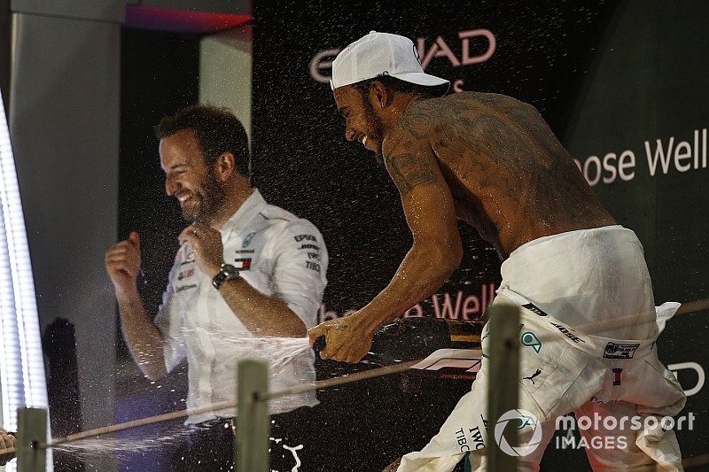 ÉLŐ F1-ES MŰSOR: Hamilton 88 ponttal verte Vettelt, Räikkönen megy, Leclerc érkezik (LIVE)