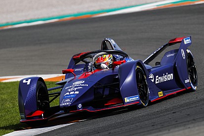 Positieve eerste indruk bij Formule E-terugkeer Frijns: “Auto’s zijn veel sneller”