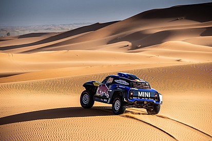 Así se monta el MINI Buggy de Carlos Sainz, paso a paso