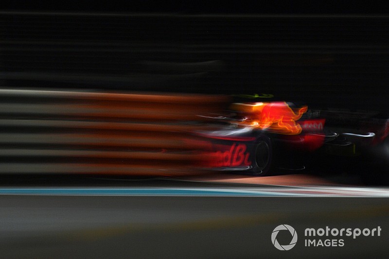 Verstappen: "Sarò l'unico davanti a partire con le hypersoft: potrebbe essere un vantaggio"