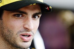 Sainz si augura di guidare la McLaren nei test Pirelli di Abu Dhabi