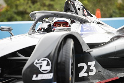 Fotogallery: gli svizzeri Buemi e Mortara nell'E-Prix di Ad Diriyah della Formula E