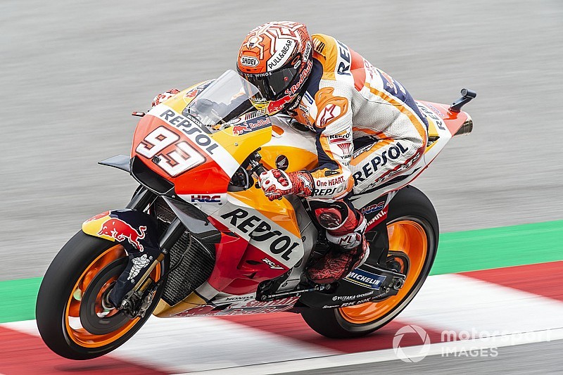 MotoGPマレーシア決勝:ロッシまさかの転倒。マルケスが9勝目飾る