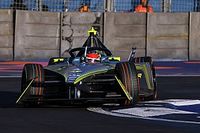 Frijns breekt pols bij Formule E-opener, Dennis wint in Mexico
