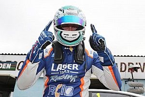 Thruxton BTCC: Sutton grabs pole position in qualifying thriller