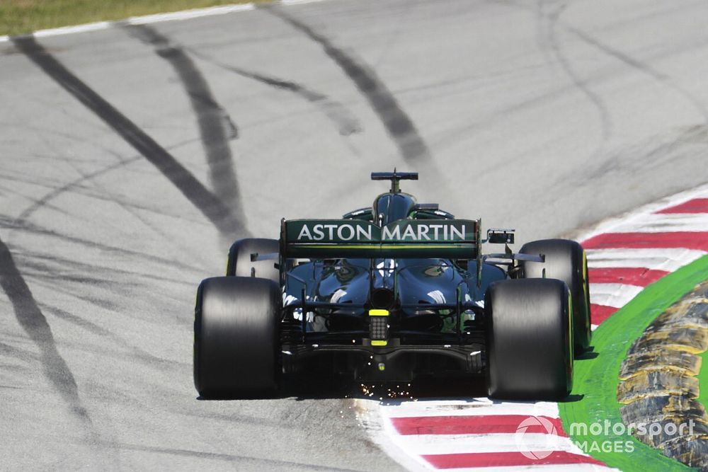 Jarak Aston Martin dengan Tim Rival Kini Tidak Jauh