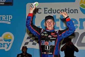 John Hunter Nemechek hangs on for Charlotte Truck win