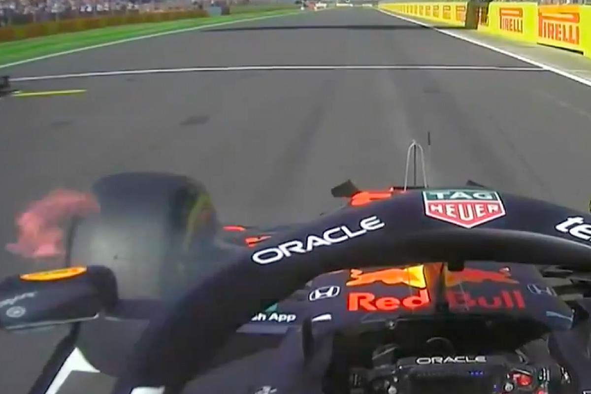 Vídeo: el fuego en los frenos de Verstappen encendió las alarmas