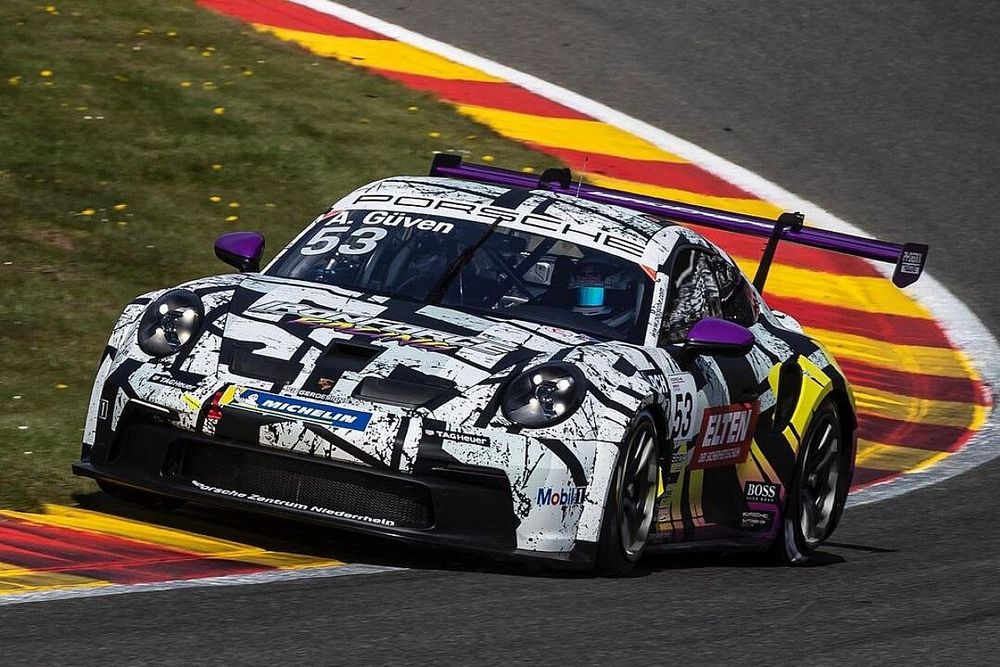 Porsche Carrera Cup Almanya: Ayhancan kusursuz son turuyla pole pozisyonunu kazandı!