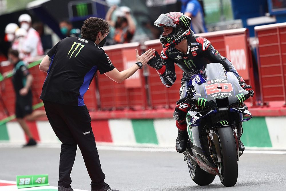 Куартараро в одни ворота выиграл гонку MotoGP в Муджелло