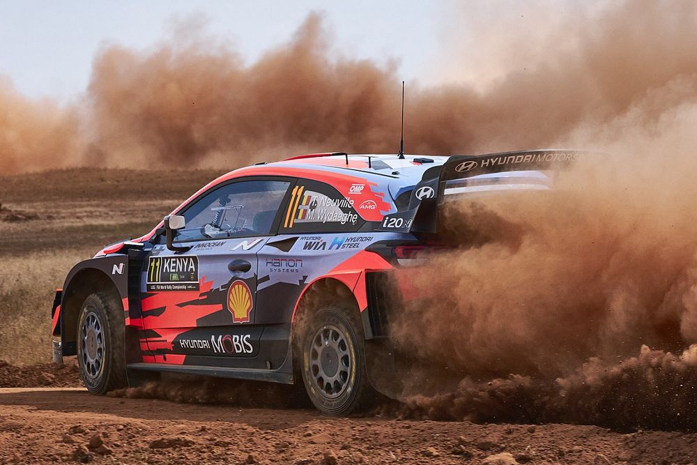 WRC, Rally Safari, PS14: problemi a una sospensione per Neuville