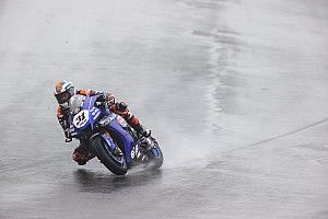 SBK, Most, Libere 2: pioggia protagonista, la spunta Gerloff