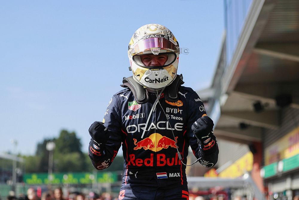 Verstappen, sin rivales en Spa: "El coche iba sobre raíles"