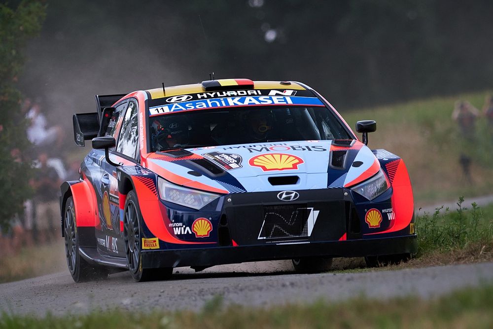 WRC Belgium: Neuville heads Hyundai 1-2 as penalty costs Evans