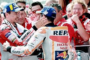 Márquez e Lorenzo selam as pazes