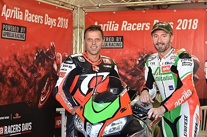 Biaggi e Capirossi tornano in pista insieme al Mugello sulle RSV4 dell'Aprilia