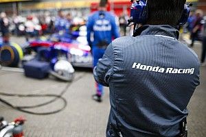 7 вопросов о моторной программе Red Bull. Это надолго? Кто за главного? Фабрику из Японии привезут?