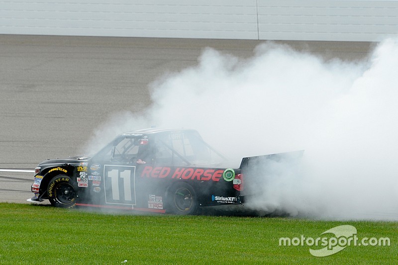 Moffitt's win gives him new foothold in NASCAR after MWR's demise