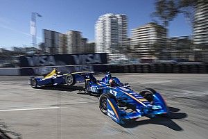 Frijns kreeg Buemi op bezoek: “Hij reed zo over mij heen!”