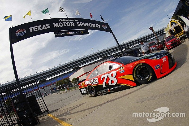 Martin Truex Jr., Furniture Row Racing Toyota