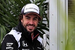 Alonso says 2017 title bid "not that unlikely"