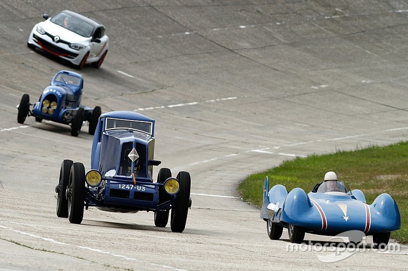 Le corse e la Renault: un feeling che dura da 115 anni