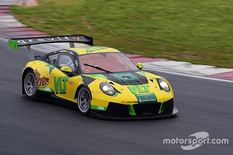 #91 Craft Bamboo Racing Porsche Porsche 911 GT3 R: Darryl O'Young, Naiyanobh Bhirombhakdi