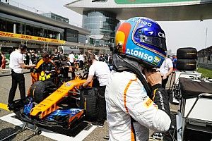 Alonso: "Vettel iba con el coche dañado, estaba en desventaja"