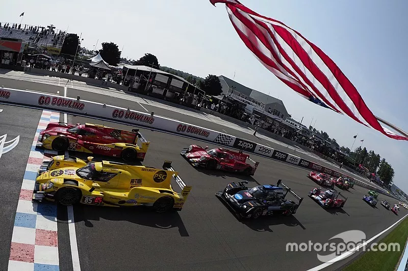 #85 JDC/Miller Motorsports ORECA 07, P: Simon Trummer, Robert Alon, Nelson Panciatici, #52 AFS PR1 Mathiasen Motorsports Ligier LMP2, P: Sebastian Saavedra, Gustavo Yacaman, #10 Wayne Taylor Racing Cadillac DPi, P: Renger van der Zande, Jordan Taylor, #99 JDC/Miller Motorsports ORECA 07, P: Stephen Simpson, Mikhail Goikhberg, Chris Miller, prendono la bandiera verde americana alla partenza