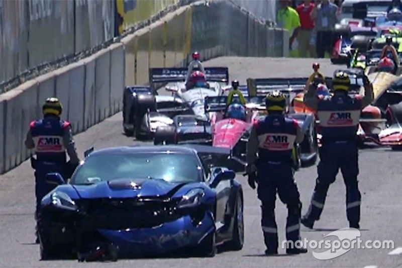 Executivo da GM pede desculpas após bater Pace Car