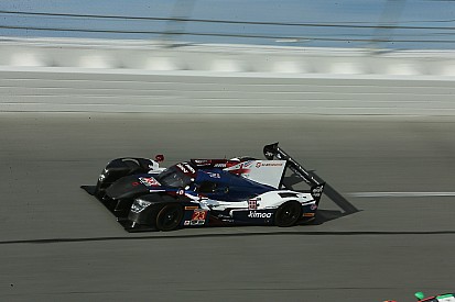 Alonso mejora medio segundo y termina 11º el tercer test en Daytona