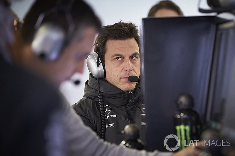 Wolff: "Per i commissari sette giorni non gloriosi sulle scelte fatte"