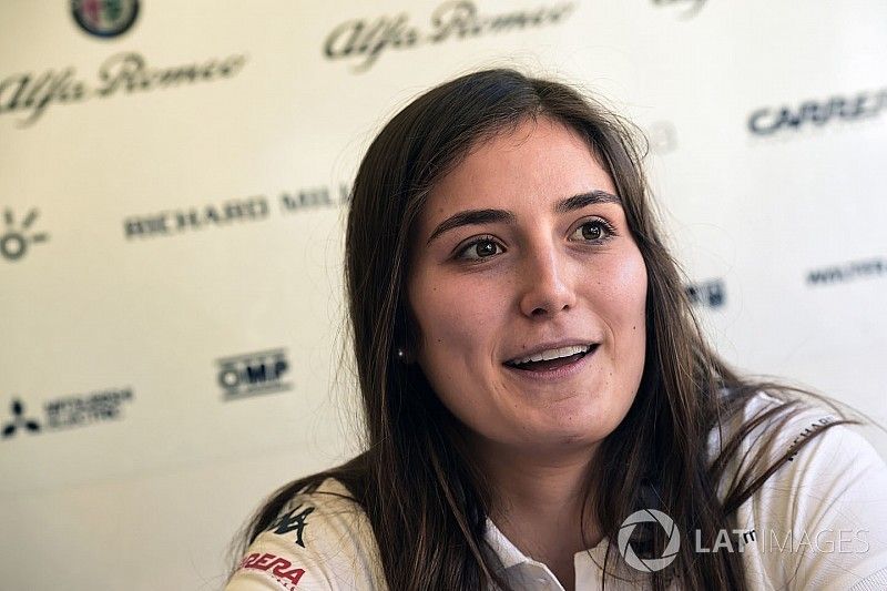 ザウバーのカルデロン、女性ドライバーは”協力して活動しやすくすべき”
