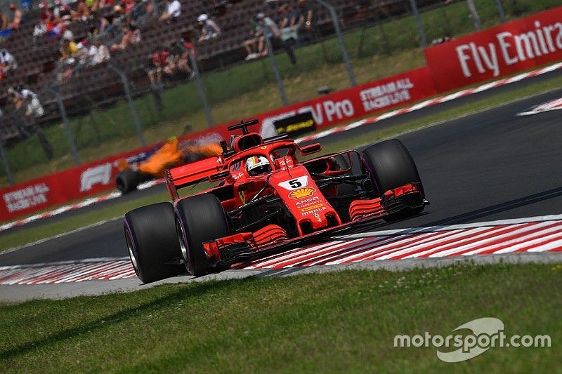 Vettel bovenaan in derde training Hongarije, zesde tijd Verstappen