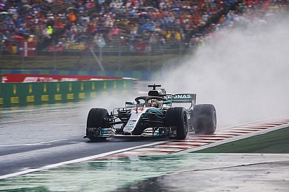 Hamilton: "El cielo se abrió e hizo justa la batalla con Ferrari"