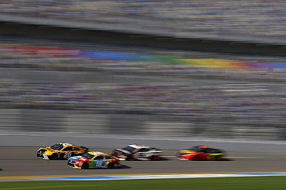 GALERÍA: La acción sabatina en NASCAR