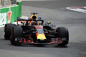 Ricciardo touche le mur mais s'offre la deuxième ligne