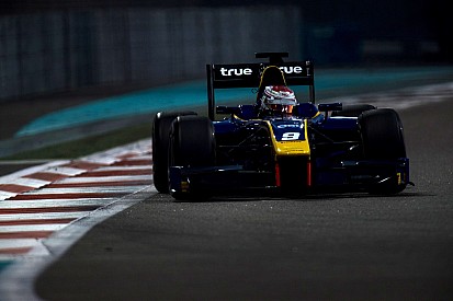 F2 Abu Dhabi testini Albon ilk sırada tamamladı
