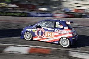 Motor Show, Trofeo Abarth Selenia: Barberini detta legge all'Area 48