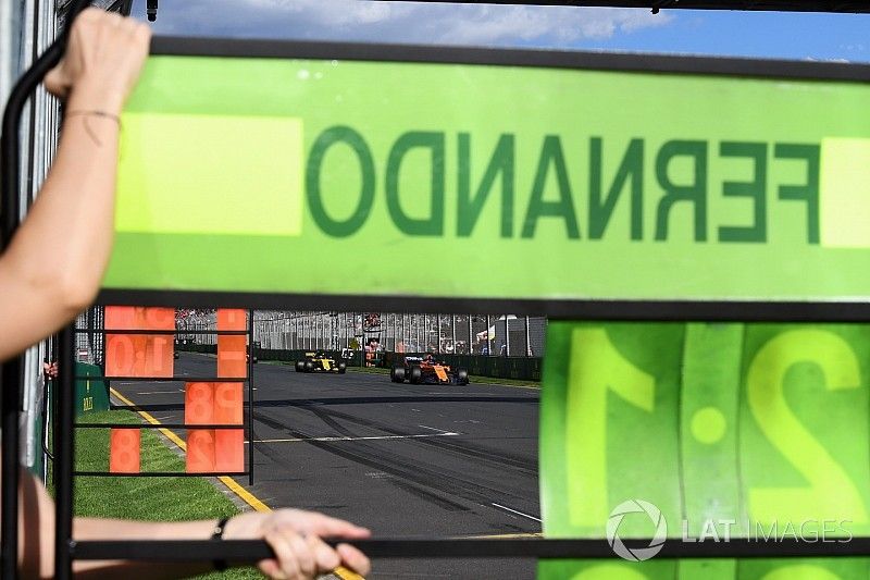 Webber: Alonso mindenkit kicsinál, ha nem teljesít a McLaren