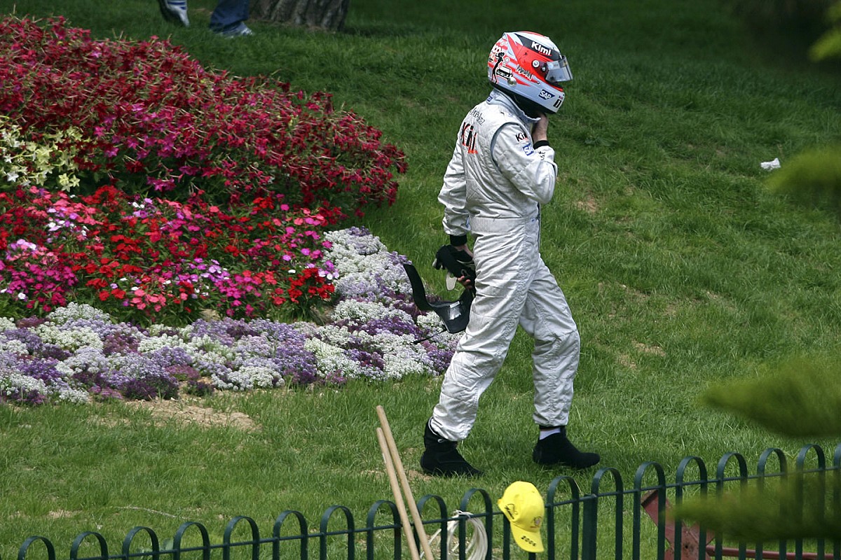 Räikkönen felejthetetlen pillanata Monacóból: elfüstöl a McLaren, majd irány a hajó