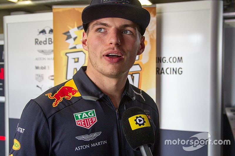Vragenvuur: Max Verstappen aan de tand gevoeld
