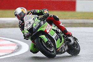 Donington, Warm-Up: Razgatlioglu davanti a tutti a sorpresa!