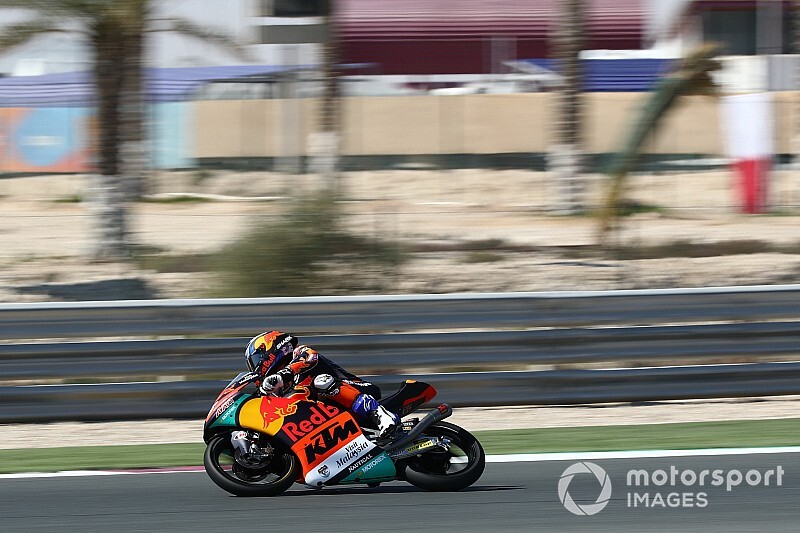 Qatar Moto3: Fernandez fastest in Friday practice